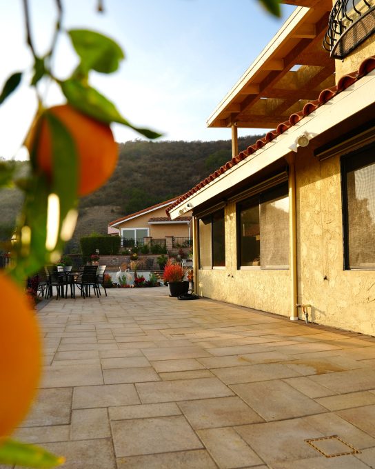 Glendale patio installed with Paseo pavers in Sand Stone Mocha color