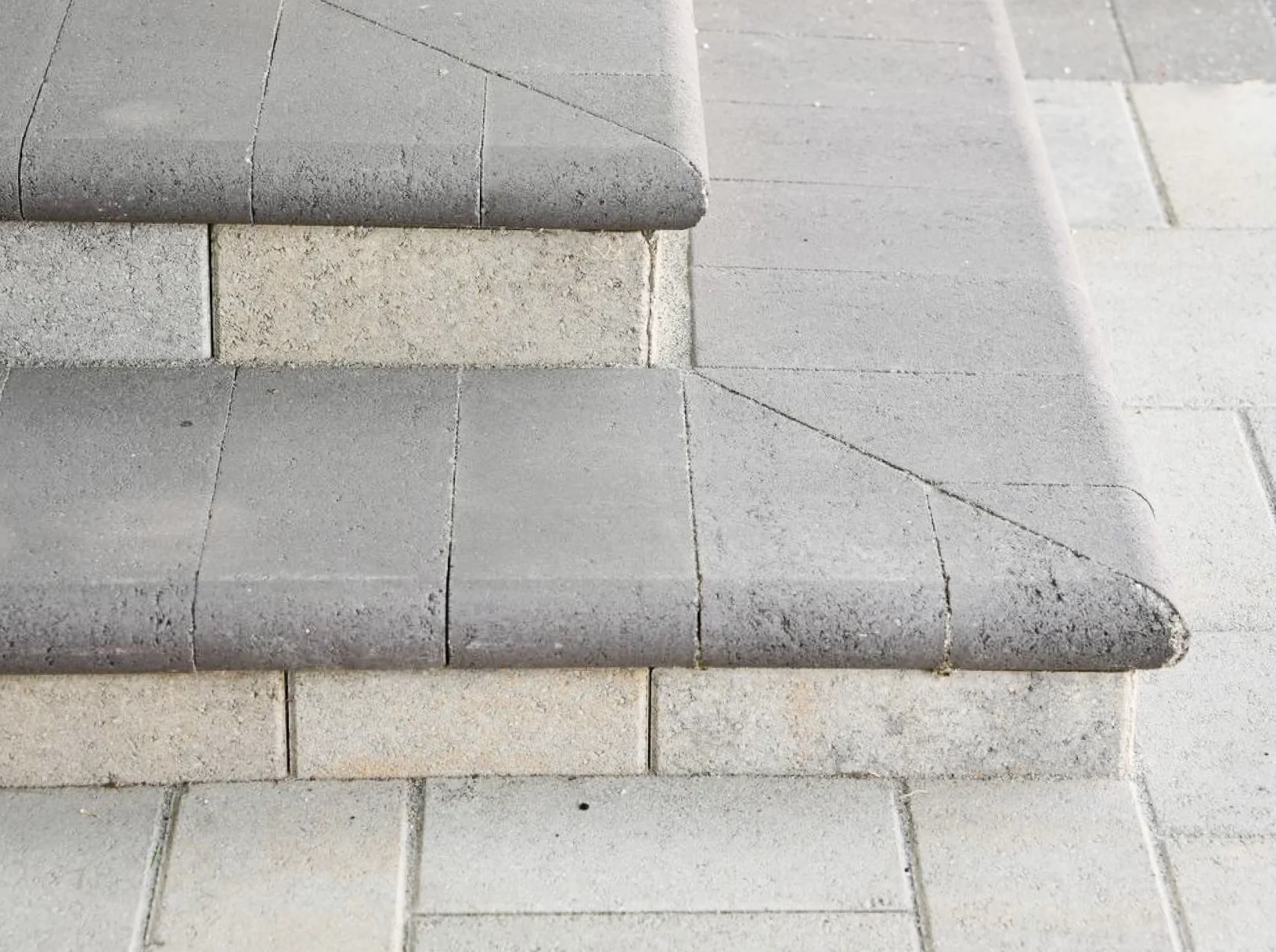 Paver steps